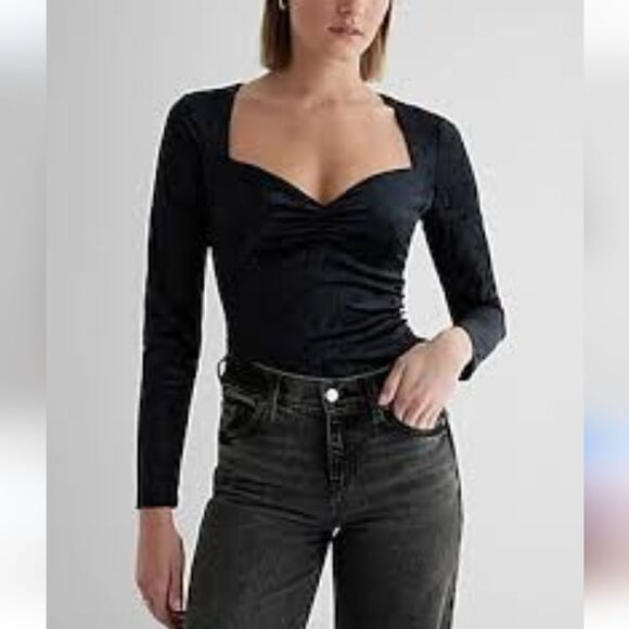 NWT Express Body Contour Collection Black Velvet Long Sleeve Top Size Xs - Picture 1 of 13